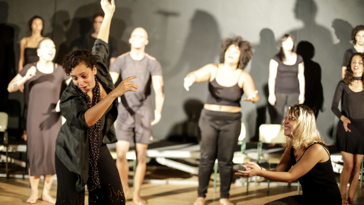 Teatro Torneado encena “Do ensaio para o baile”