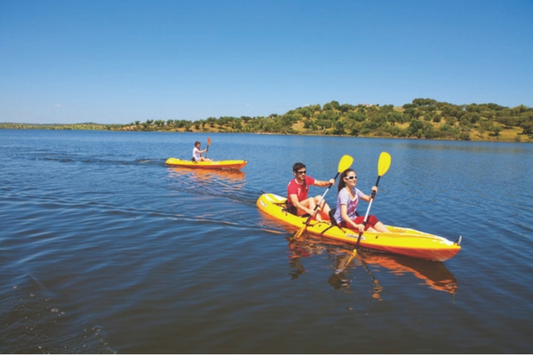 Canoagem a dois no Alentejo - Foto: Divulgação/ Turismo do Alentejo
