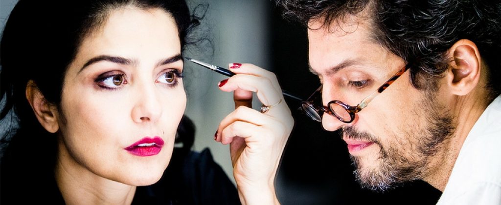 Letícia Sabatella encena A vida em vermelho