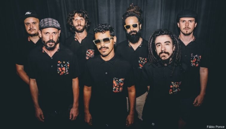 BUENA ONDA REGGAE CLUB | Banda mostra combinação de ritmos