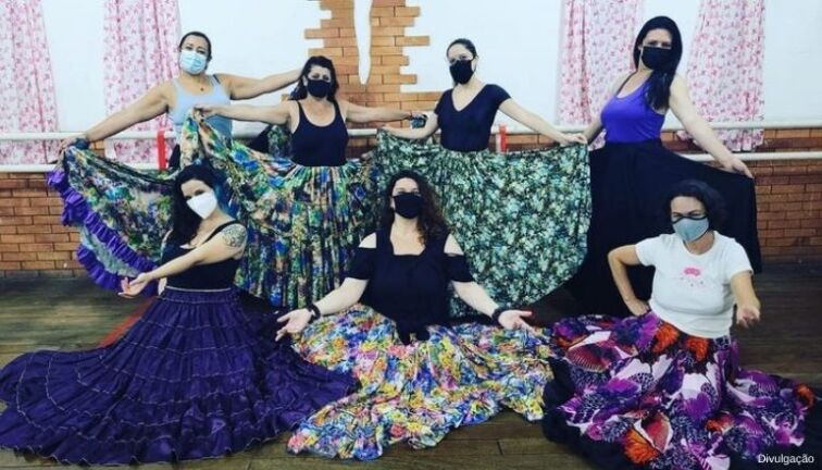 DANÇA CIGANA | Cris Escudeiro abre novas turmas