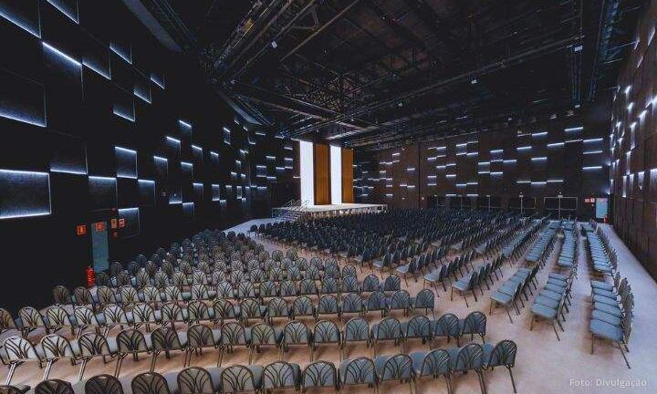 Multiplan Hall