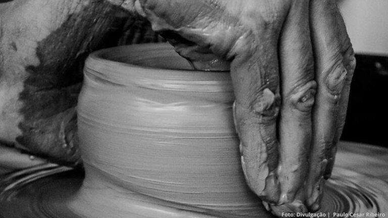 Mãos, Argila e Arte