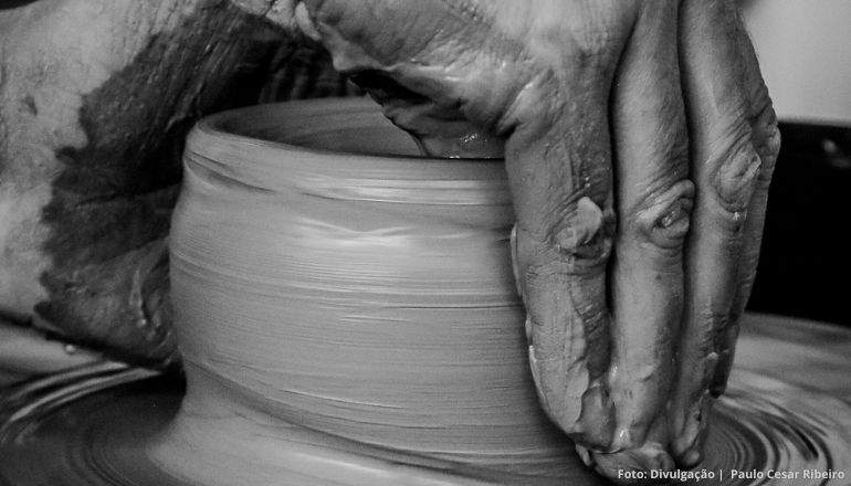 Mãos, Argila e Arte