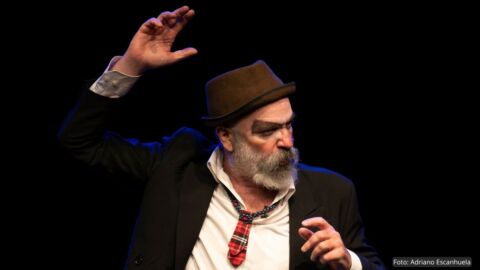 Jairo Mattos | Ator, seu bufão e poetas ocupam palco em São Caetano