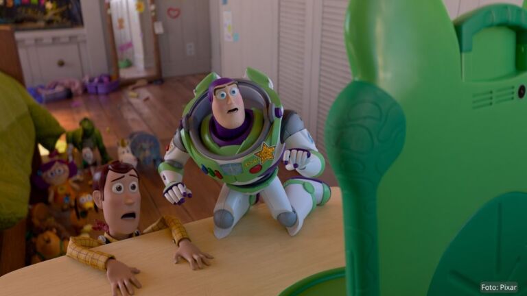 Toy Story 5 | Tablet ameaça brincadeira de velhos amigos